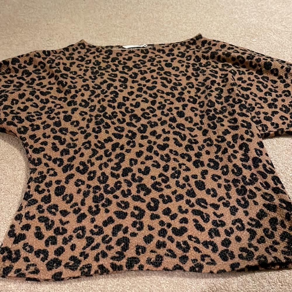 Leopard Sweater - Picture 2 of 3